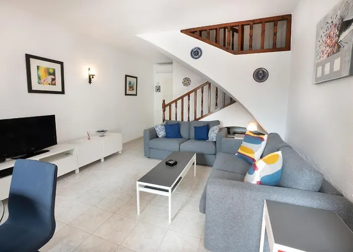 Сasa de vacaciones Nueva 71 Menyber *